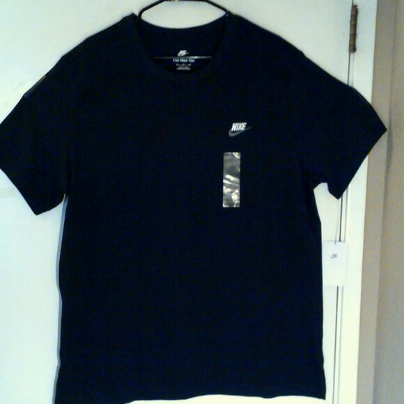 NEW NIKE SPORTSWEAR "Club Embroidered Tee" MEN'S BLACK T-SHIRT XL AR4997-014 - Picture 1 of 6
